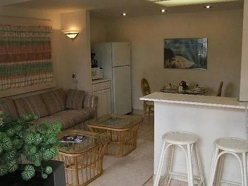 Adriatic Villa Palm Springs 3*,